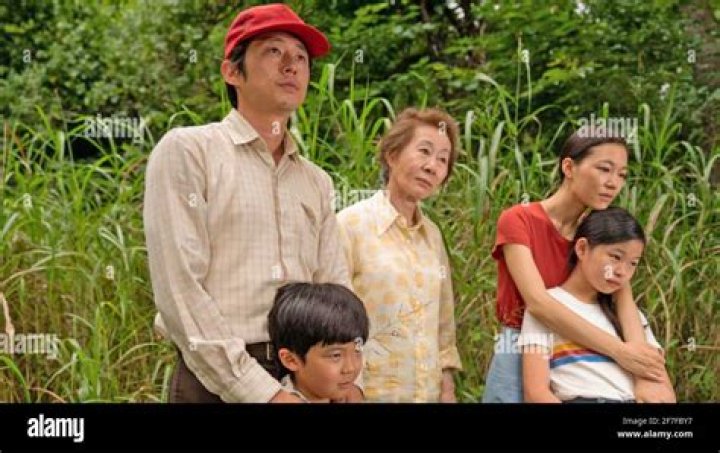 'Minari' Star Youn Yuh-jung Speaks About Struggles of Raising Two Children as Divorcee during a Terrible Time