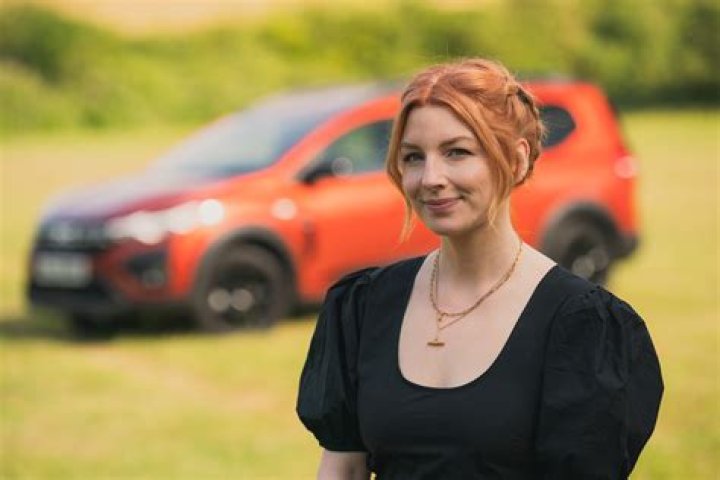 Alice Levine Podcast, Bio, Wiki, Age, Husband, Series, and Net Worth