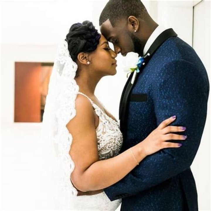 Boomer Esiason - Bio, Age, Net Worth, Height, Married, Nationality, Body Measurement, Career ·