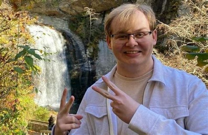 CallMeCarson Age, Net Worth, Height, Girlfriend, Bio