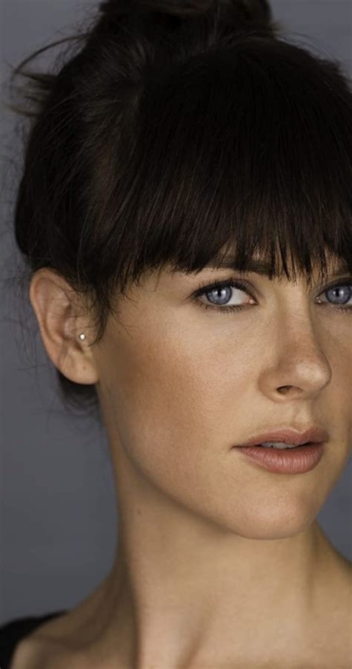 Carolina Bartczak – Biography, Facts & Life Story
