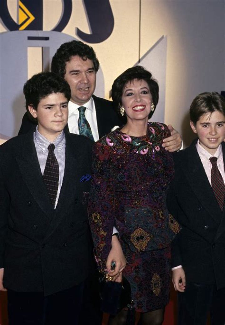 Concha Velasco Niñas With Her Marido Paco Marsó: Her Hijos