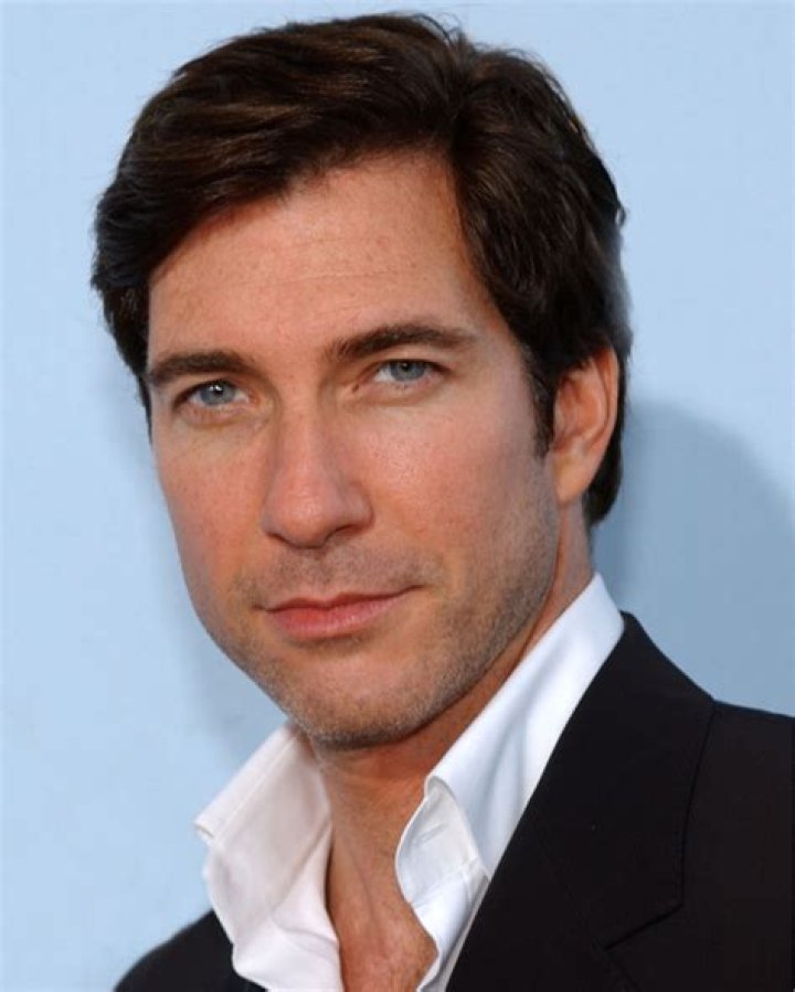 Dylan McDermott Actor, Bio, Wiki, Age, Height, Maggie Q, Movies, and Net Worth