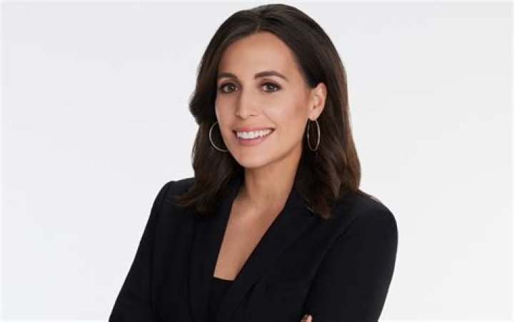 Hallie Jackson MSNBC, Bio, Wiki, Age, Height, Spouse, NBC, Salary, and Net Worth