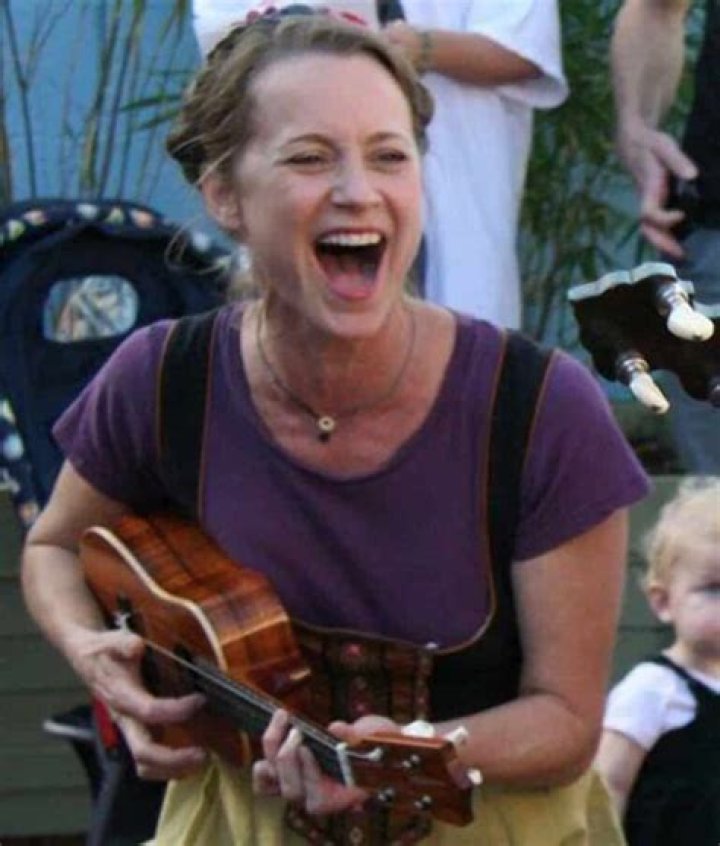 Heidi Swedberg Height
