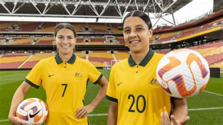 Is Steph Catley Lesbian? Meet Her Partner Dean Bouzanis