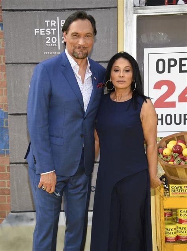 Jimmy Smits Height