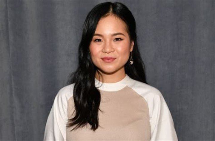 Kelly Marie Tran Height