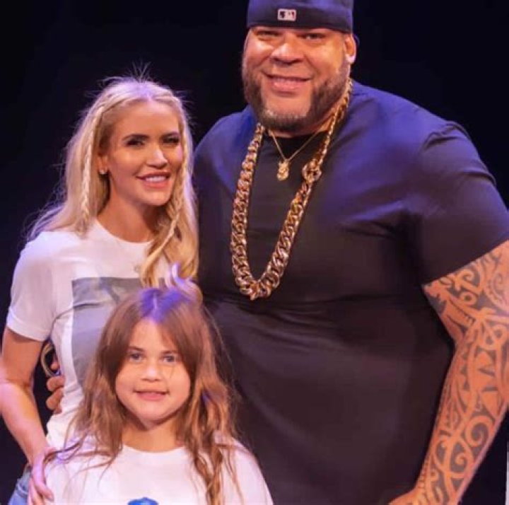 Lee Thomas Fox 2, Bio, Wiki, Age, Wife, Daughter, Vitiligo, White, Salary, and Net Worth