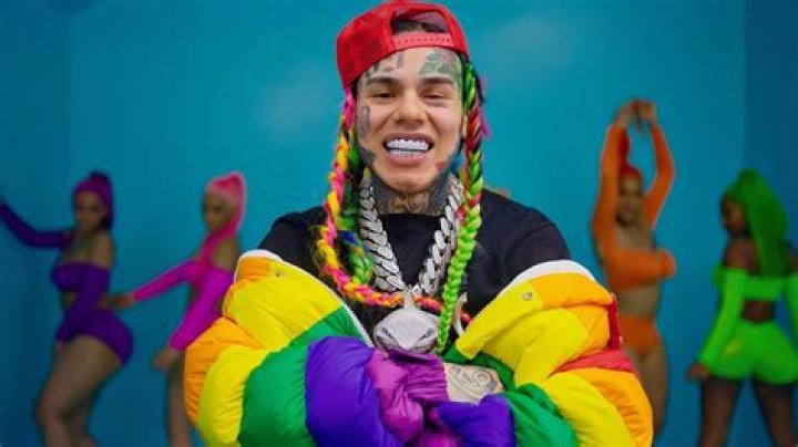 Lyrics & Translations of Gooba by 6Ix9Ine