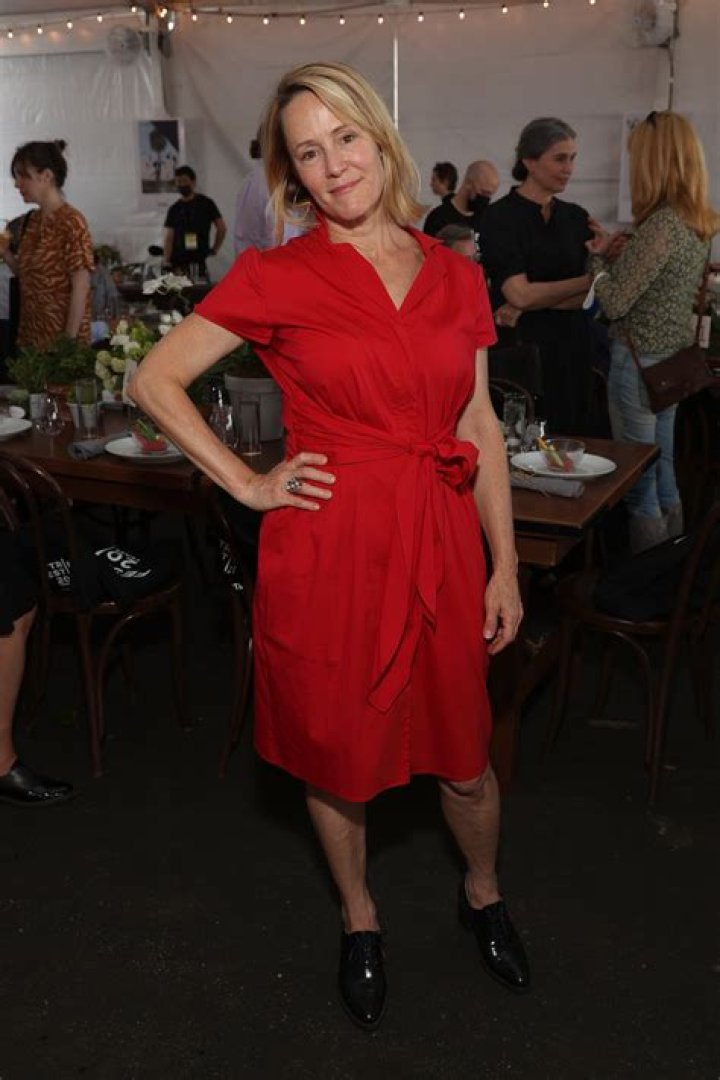 Mary Stuart Masterson Height