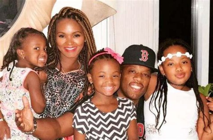 New Edition Founder Michael Bivins Hefty Net Worth | Wife, Kids & Facts