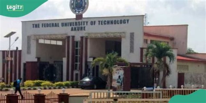 Ondo: Heavy Protest Rocks FUTA Over Sudden Death of 500-Level Student, Photos Emerge