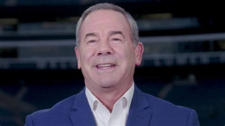 Paul Sullivan Chicago Tribune, Bio, Wiki, Age, Wife, Salary, And Net Worth