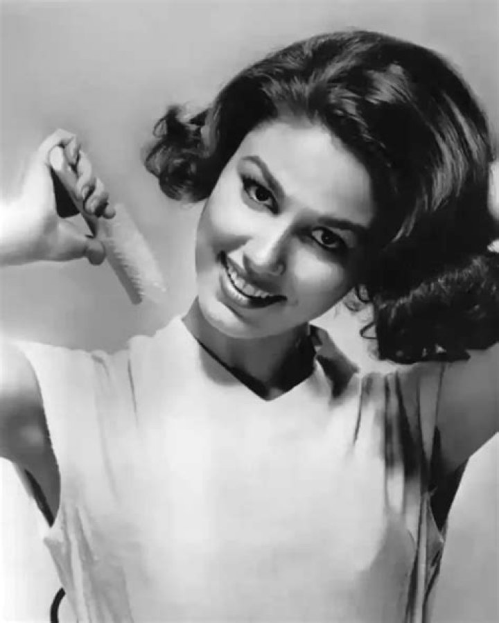 Paula Prentiss Height