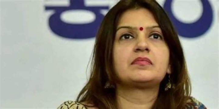 Priyanka Chaturvedi – Biography, Facts & Life Story