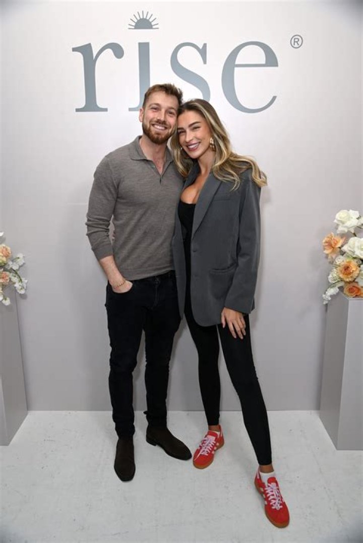 Sam Thompson’s Relationship with Girlfriend Zara Is Now Better than Ever