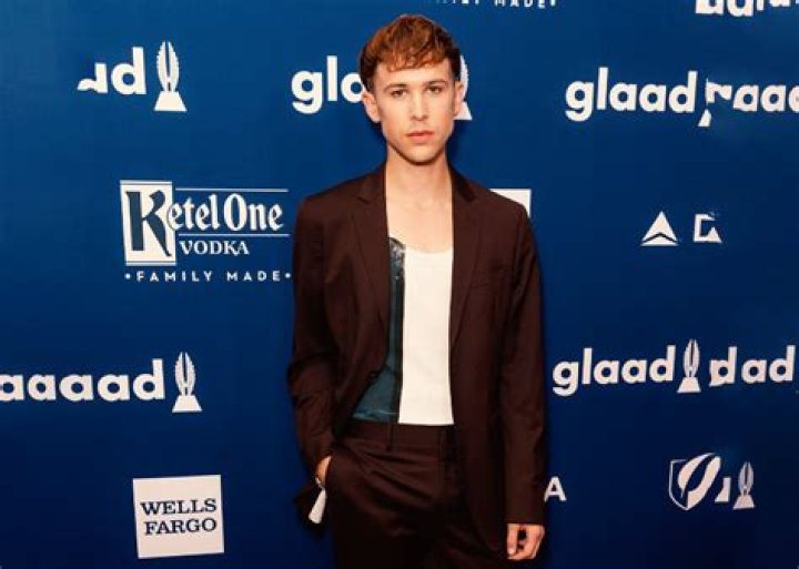 Tommy Dorfman Says Today Is About Clarity as She Come Out as a Trans Woman