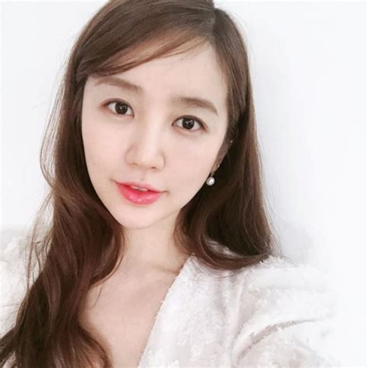 Yoon Eun Hye – Biography, Facts & Life Story